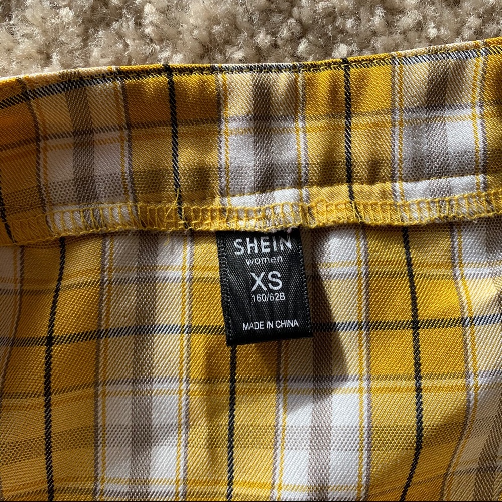 White/Yellow Plaid Skirt 🥇 - Picture 2 of 5